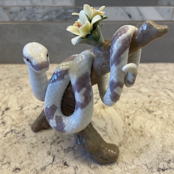 Lladro Other - Lladro‎ -The Snake- The Chinese Zodiac Collection